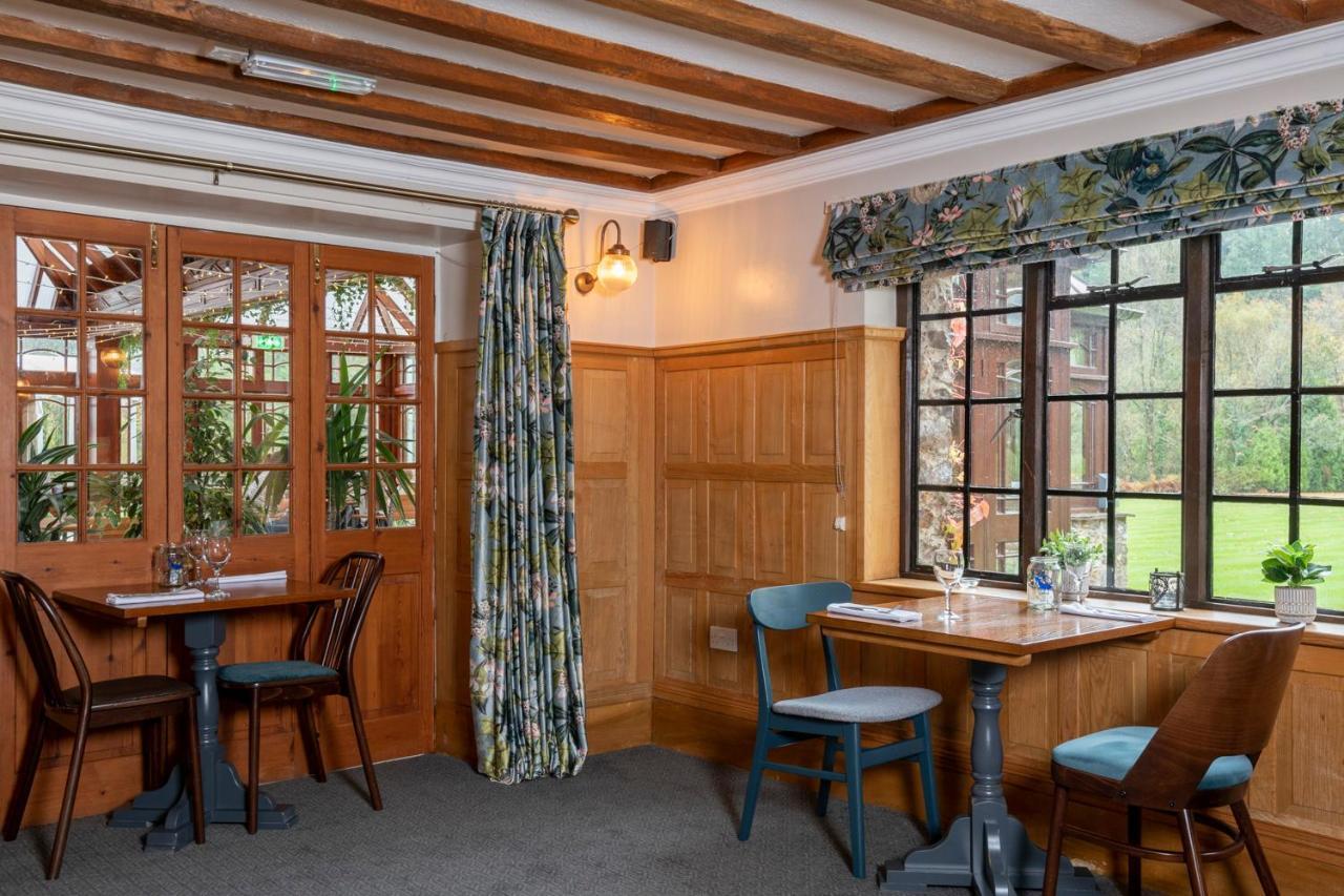 Hotel Lakeview Manor 4*